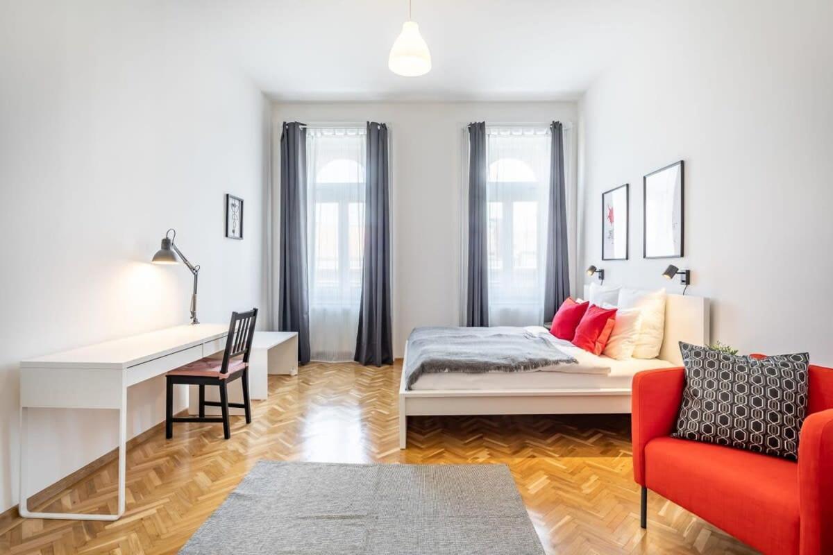 Апартаменты Excellent Location Magnificent Flat *