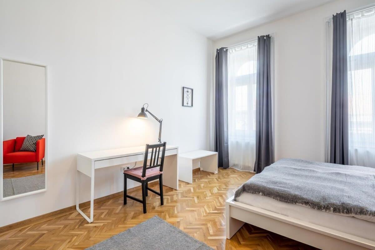Excellent Location Magnificent Flat Апартаменты Будапешт