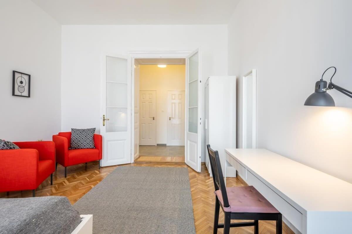 Апартаменты Excellent Location Magnificent Flat *
